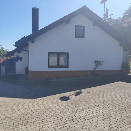 Mini-haus Mit Charme Zwischen Muenchen Und Chiemsee *