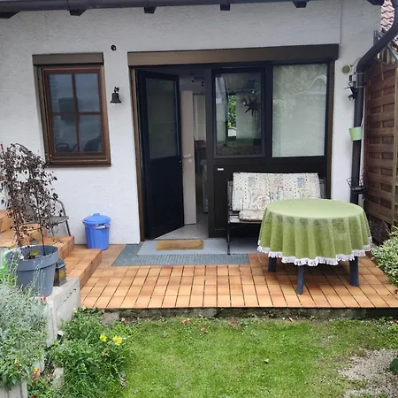 Mini-haus Mit Charme Zwischen Muenchen Und Chiemsee *