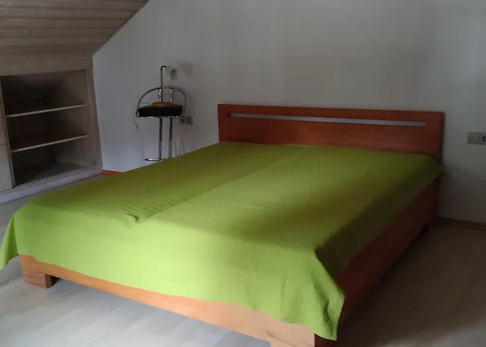 Mini-haus Mit Charme Zwischen München Und Chiemsee Apartment
